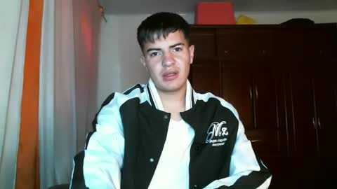 franccesco_699 online show from December 18, 4:06 pm