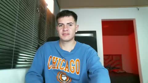 franccesco_699 online show from February 3, 6:28 pm