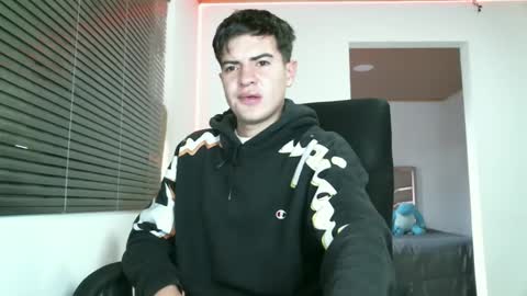 franccesco_699 online show from January 4, 5:05 pm