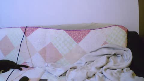 Frank online show from April 5, 10:39 pm