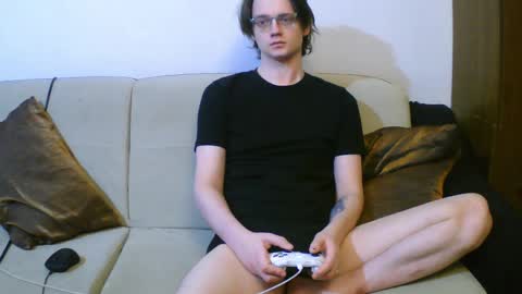 Frank online show from March 29, 10:10 pm