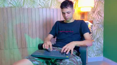 Snapshot of franco_boys chatting on October 13, 9:21 pm Franco online show from October 13, 9:21 pm
