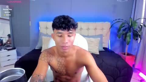 frank98_ online show from October 11, 7:07 pm