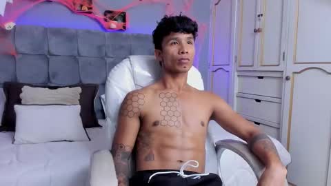 frank98_ online show from October 7, 2:15 am