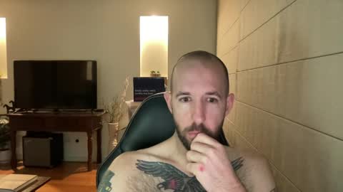 frank_perry2332 online show from April 15, 1:00 pm