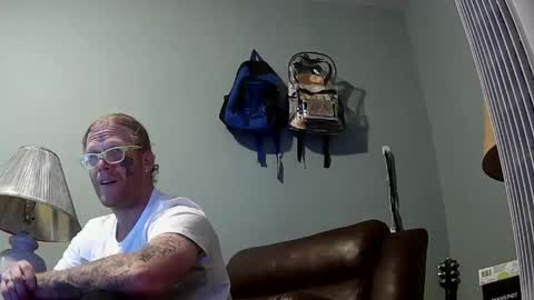 frankoze80 online show from October 5, 2:37 am
