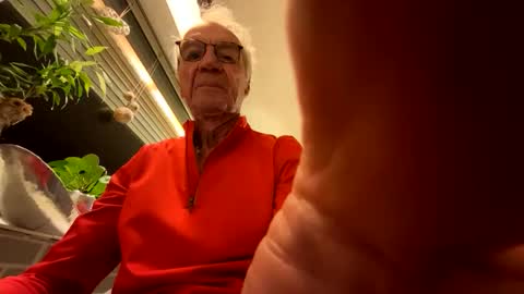 franz_leo2903 online show from February 3, 5:16 am