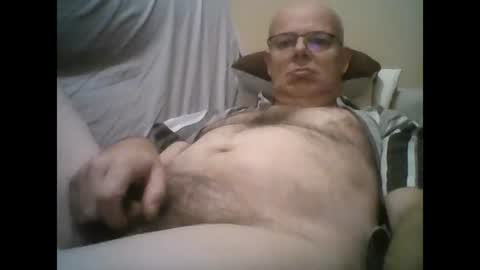 Snapshot of franznaked chatting on December 29, 9:52 pm Frantz online show from December 29, 9:52 pm