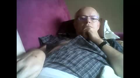 Snapshot of franznaked chatting on October 19, 1:25 pm Frantz online show from October 19, 1:25 pm
