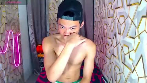 Mark online show from June 22, 10:31 am