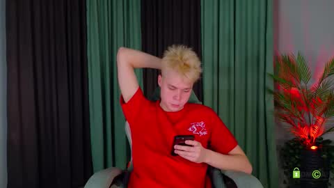 Fred online show from March 18, 5:38 pm