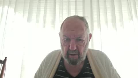 Snapshot of fredaldavid chatting on October 15, 8:22 am David Fredal online show from October 15, 8:22 am
