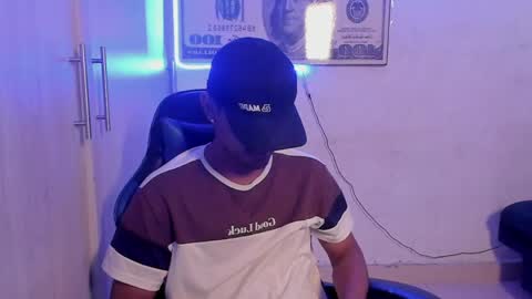 JOSSY online show from May 8, 1:44 pm