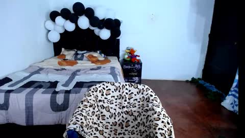 Snapshot of freddy_romans2 chatting on October 10, 4:39 am freddy romans online show from October 10, 4:39 am