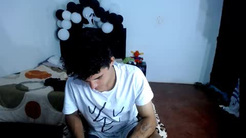 Snapshot of freddy_romans2 chatting on October 14, 3:57 am freddy romans online show from October 14, 3:57 am