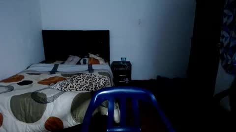 Snapshot of freddy_romans2 chatting on October 2, 2:04 am freddy romans online show from October 2, 2:04 am