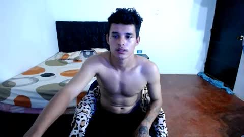 Snapshot of freddy_romans2 chatting on October 3, 2:16 am freddy romans online show from October 3, 2:16 am