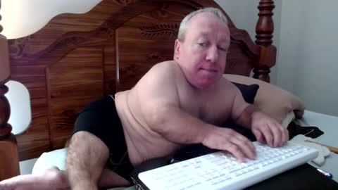 Snapshot of freemysoul4748 chatting on September 20, 6:57 am Cute Lil Man online show from September 20, 6:57 am