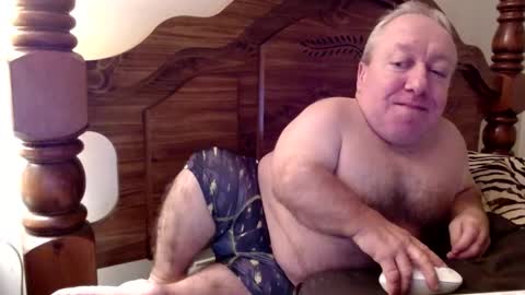 Snapshot of freemysoul4748 chatting on October 4, 6:18 am Cute Lil Man online show from October 4, 6:18 am