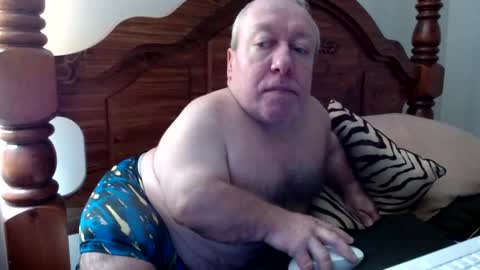 Snapshot of freemysoul4748 chatting on September 22, 9:53 am Cute Lil Man online show from September 22, 9:53 am