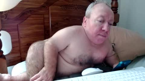 Snapshot of freemysoul4748 chatting on September 10, 4:55 am Cute Lil Man online show from September 10, 4:55 am