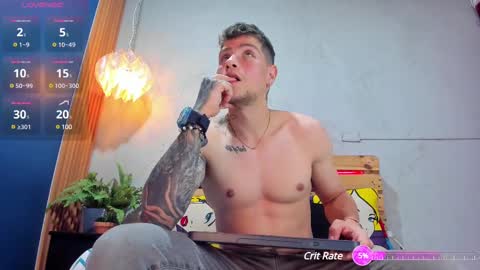 Snapshot of french_sexx chatting on February 22, 1:22 am Xavier online show from February 22, 1:22 am