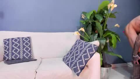 Xavier online show from October 3, 1:43 am