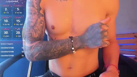 Snapshot of french_sexx chatting on October 31, 5:53 am Xavier online show from October 31, 5:53 am