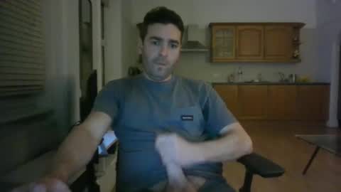 Snapshot of frenchbdmaninlondon chatting on December 28, 7:01 pm Horny Paul online show from December 28, 7:01 pm