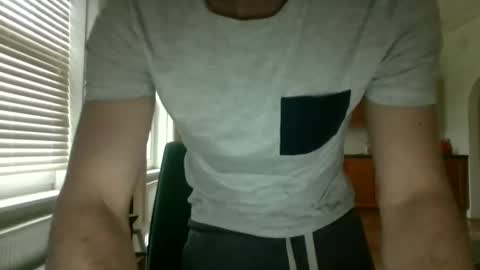 Snapshot of frenchbdmaninlondon chatting on January 22, 2:46 pm Horny Paul online show from January 22, 2:46 pm
