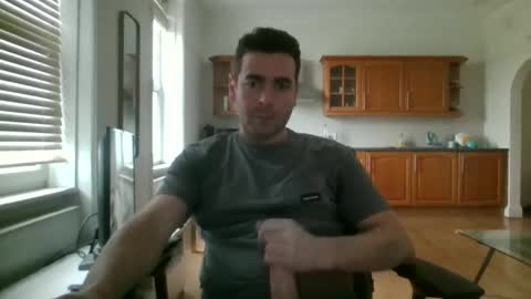 Snapshot of frenchbdmaninlondon chatting on December 27, 1:39 pm Horny Paul online show from December 27, 1:39 pm