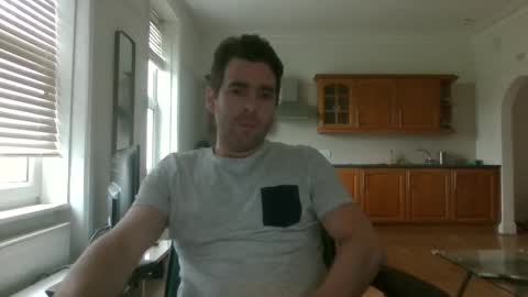 Snapshot of frenchbdmaninlondon chatting on February 12, 3:16 pm Horny Paul online show from February 12, 3:16 pm