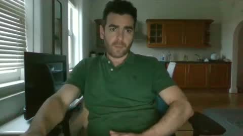 Snapshot of frenchbdmaninlondon chatting on December 10, 3:12 pm Horny Paul online show from December 10, 3:12 pm