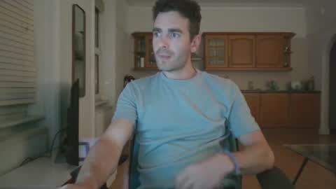 Snapshot of frenchbdmaninlondon chatting on September 9, 10:19 pm Horny Paul online show from September 9, 10:19 pm
