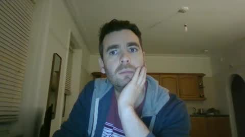Snapshot of frenchbdmaninlondon chatting on January 5, 7:17 pm Horny Paul online show from January 5, 7:17 pm