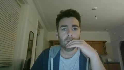 Snapshot of frenchbdmaninlondon chatting on December 17, 5:36 pm Horny Paul online show from December 17, 5:36 pm