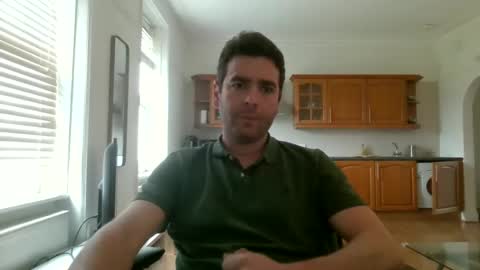 Snapshot of frenchbdmaninlondon chatting on January 27, 12:58 pm Horny Paul online show from January 27, 12:58 pm