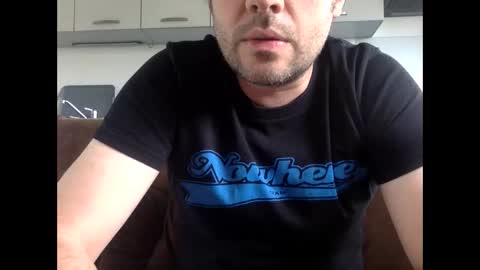 frenchy_from_paris online show from April 27, 4:03 pm