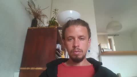 frenchyshy_ online show from April 13, 10:27 am