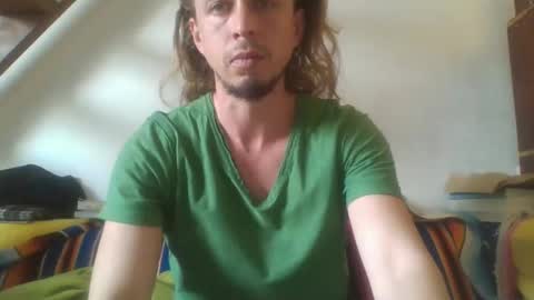 frenchyshy_ online show from March 30, 2:18 pm