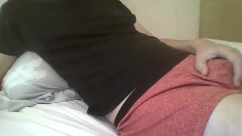 Snapshot of friendly_frank_18 chatting on October 26, 1:24 pm friendly_frank_18 online show from October 26, 1:24 pm