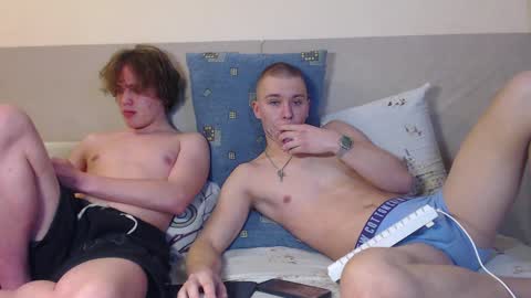 Yan and Martin online show from April 9, 8:26 pm