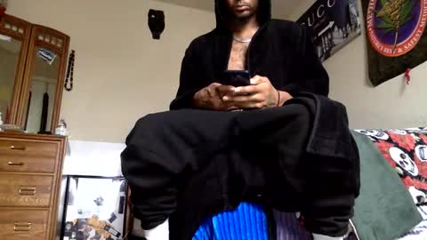fromthabac online show from April 28, 12:49 am