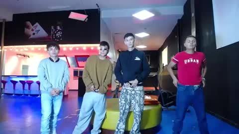 THOMAS AND DAMIAND online show from February 26, 6:42 pm