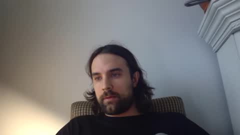 ftouts online show from November 12, 8:14 pm