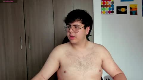 uwu online show from April 11, 7:28 pm