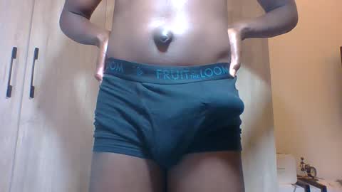 Snapshot of fuck_buoy chatting on October 25, 7:59 pm Prince online show from October 25, 7:59 pm