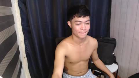 Snapshot of fuck_by_zack chatting on February 25, 4:42 pm Zack online show from February 25, 4:42 pm