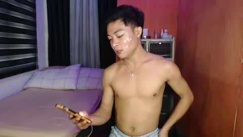 Snapshot of fuck_by_zack chatting on December 18, 4:31 am Zack online show from December 18, 4:31 am