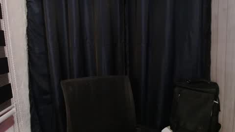 Snapshot of fuck_by_zack chatting on February 28, 12:31 pm Zack online show from February 28, 12:31 pm